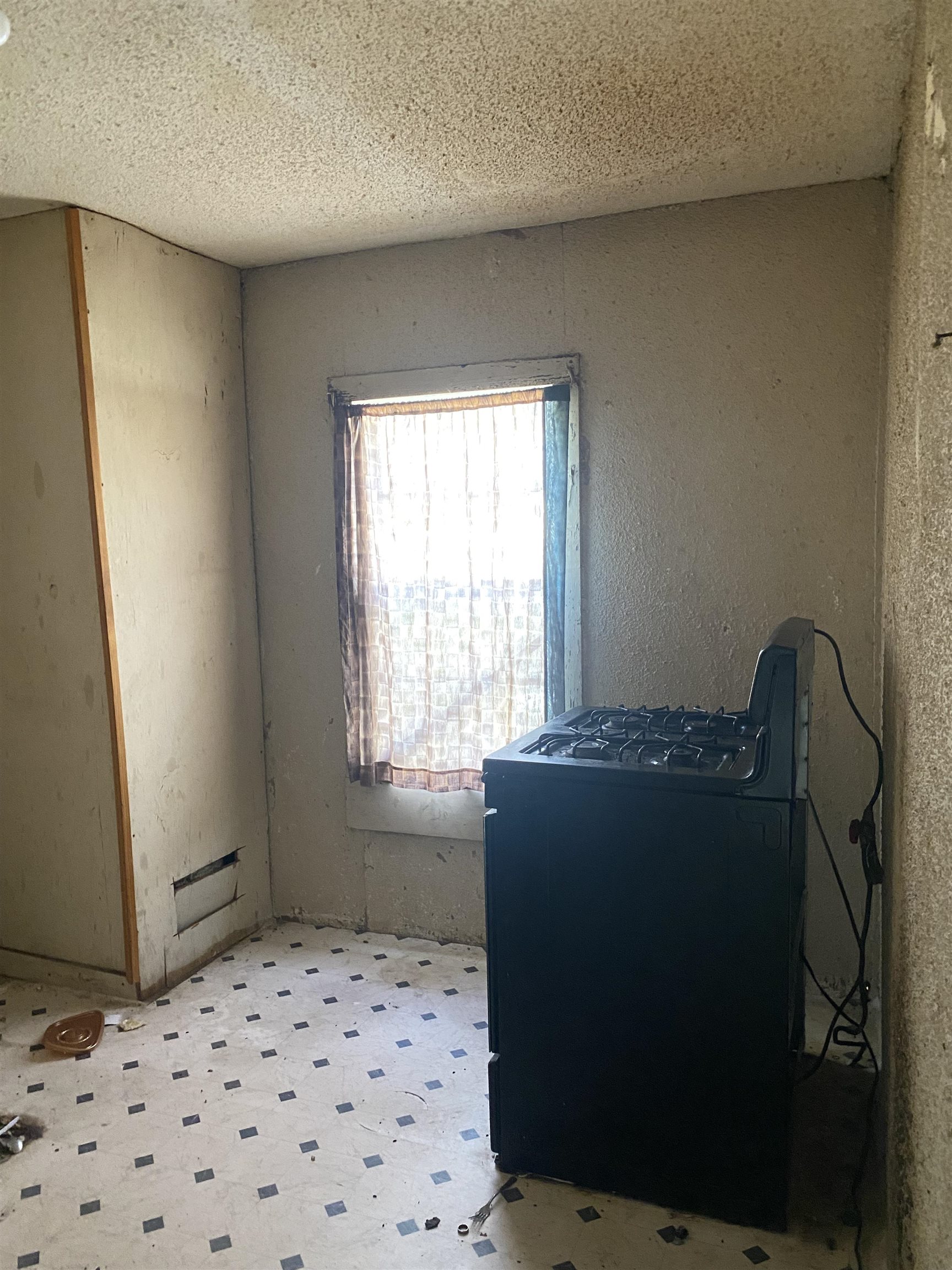 470 Southwest Lee Avenue Madison, FL 32340 - Photo 8 of 12