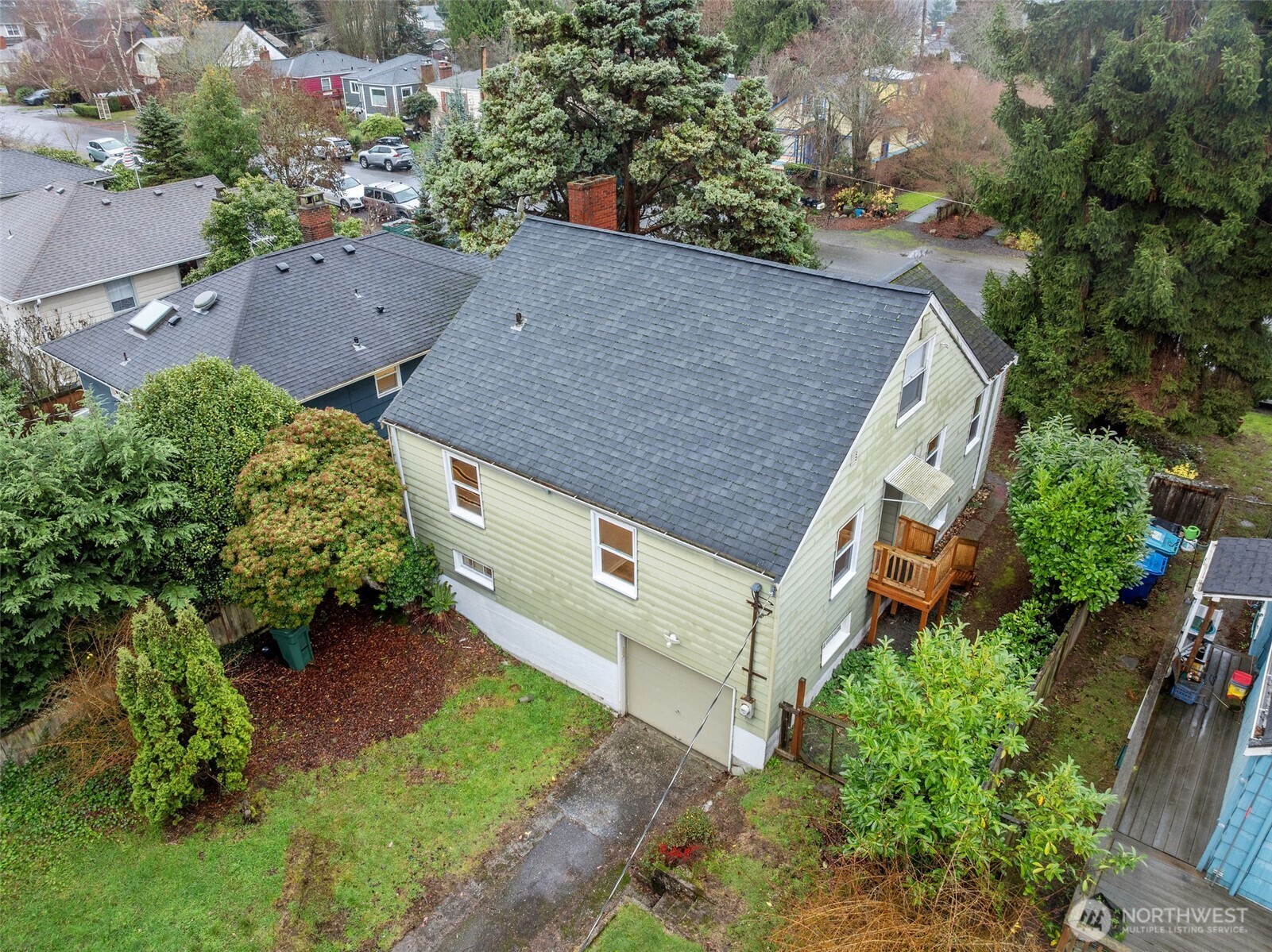9748 Dayton Avenue North Seattle, WA 98103 - Photo 32 of 39 an aerial view of a house with a yard