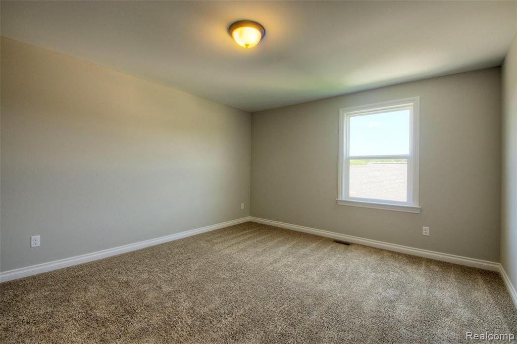 2402 Walnut View Drive Howell, MI 48855 - Photo 36 of 40 Gallery Image 36