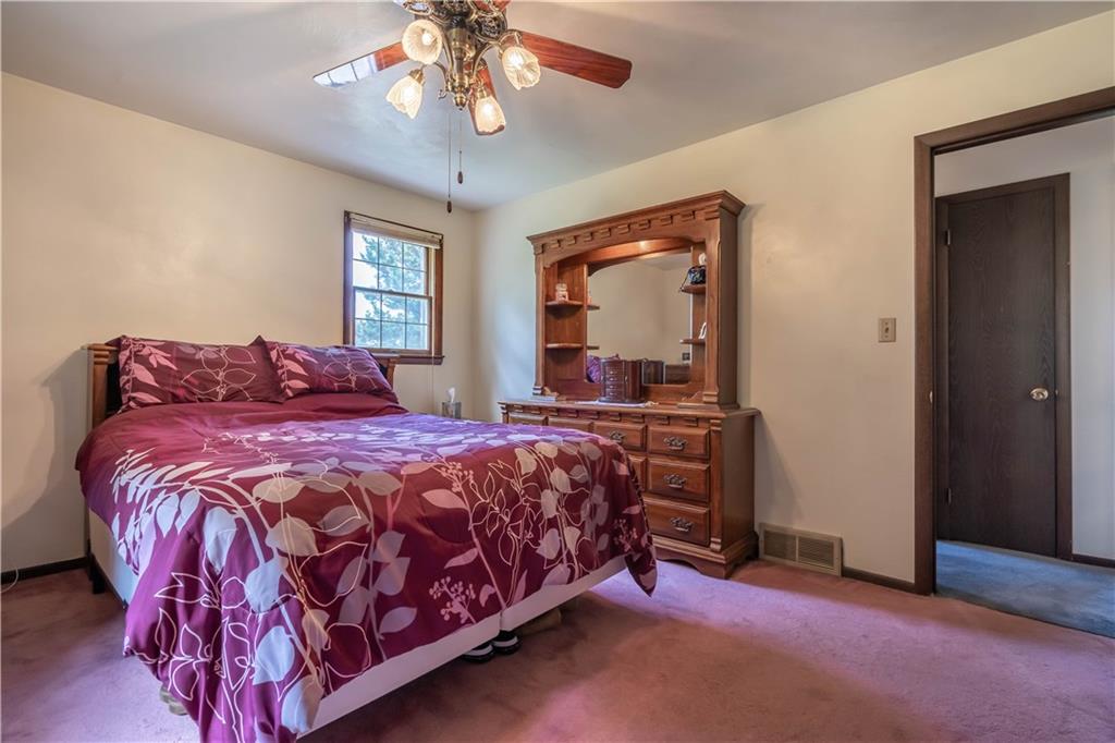 20 Rasel Avenue Washington, PA 15301 - Photo 9 of 22 Owner's bedroom
