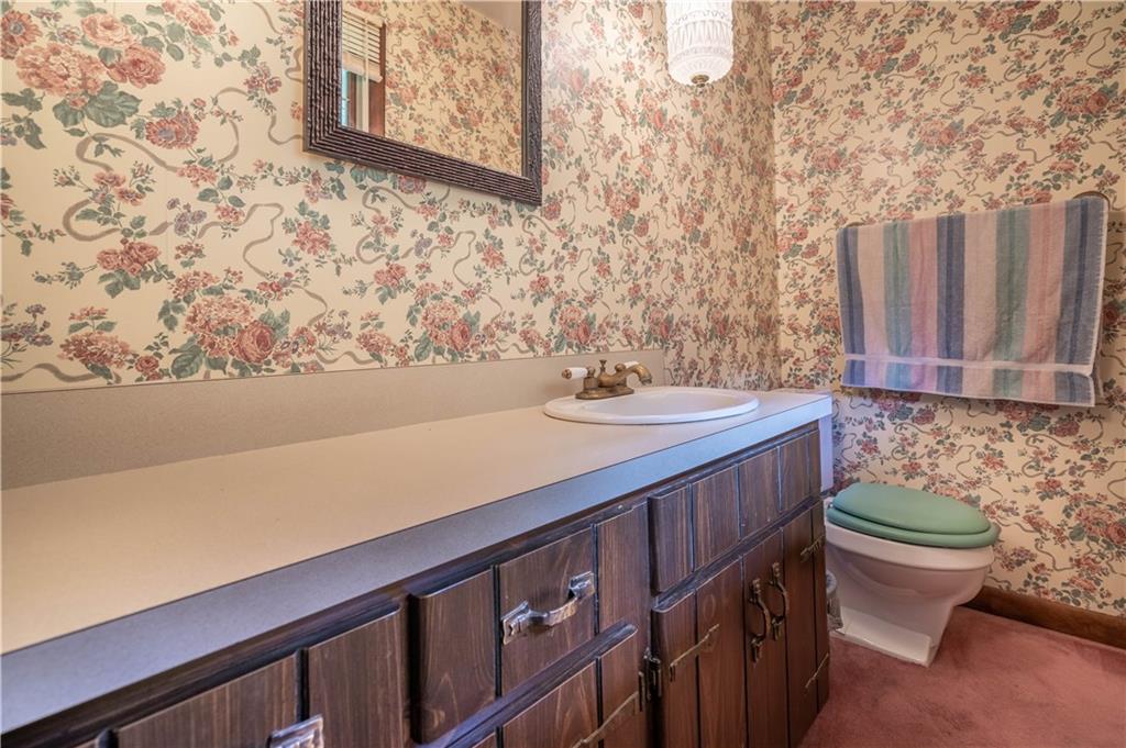 20 Rasel Avenue Washington, PA 15301 - Photo 10 of 22 Bath connecting to owner's suite