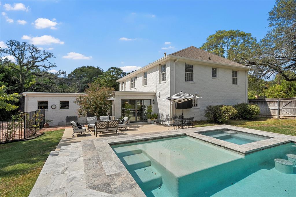 6710 Fish Pond Road Waco, TX 76710 - Photo 2 of 40