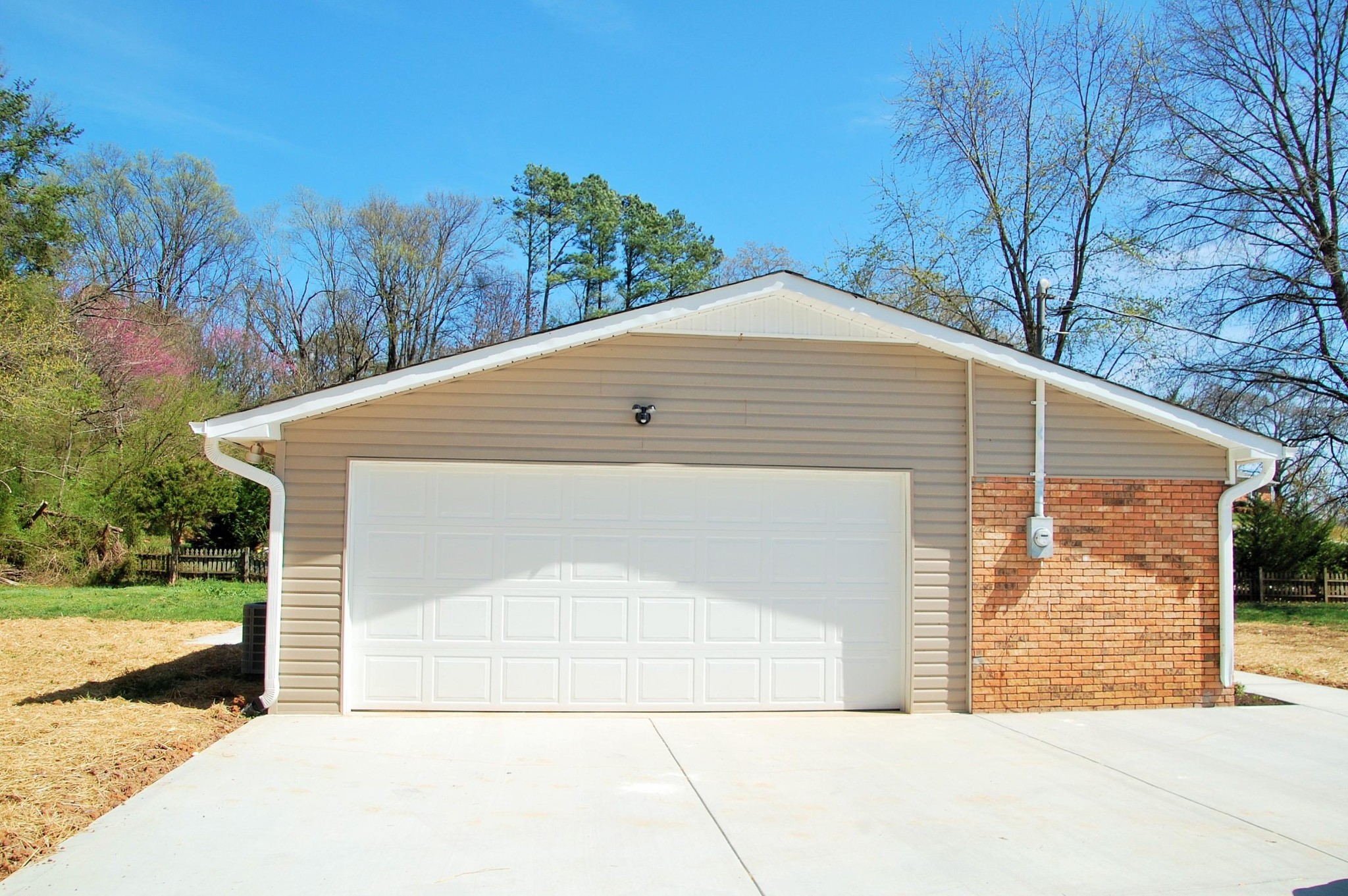 1408 Hillvale Road Louisville, TN 37777 - Photo 2 of 21 Gallery Image 2