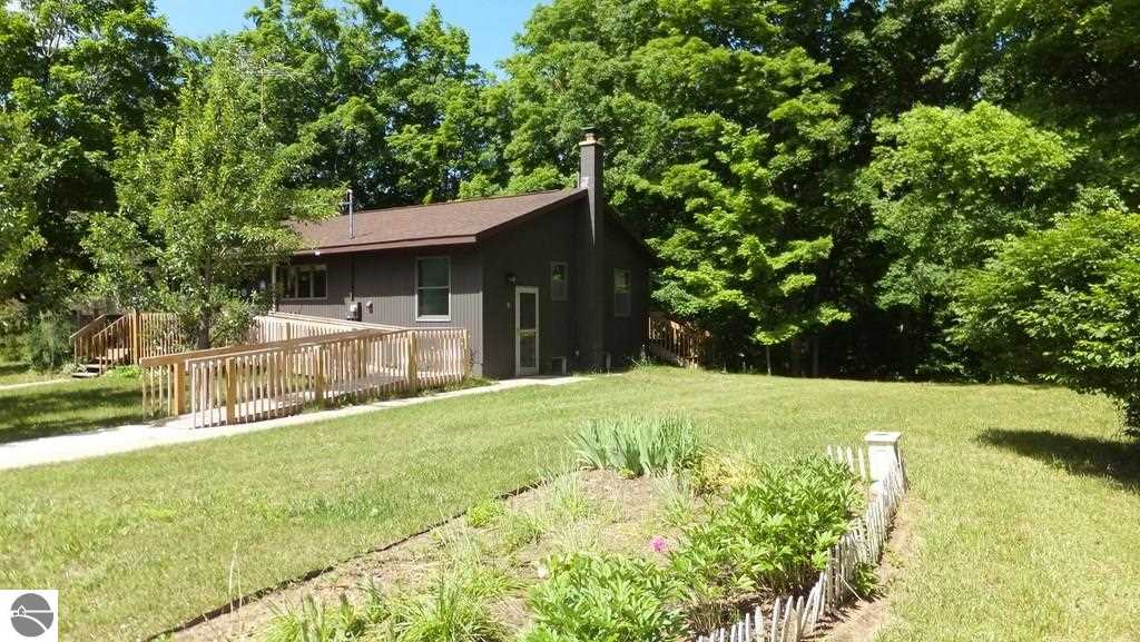 2425 North Haze Road Beulah, MI 49617 - Photo 16 of 32 1787252-15.JPG