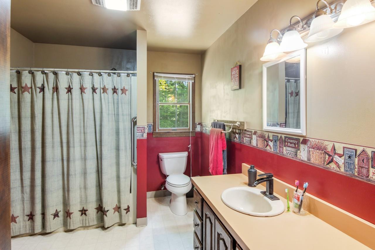 1367 West Sharon Road Southwest Fife Lake, MI 49633 - Photo 15 of 24 1880368-15.JPG