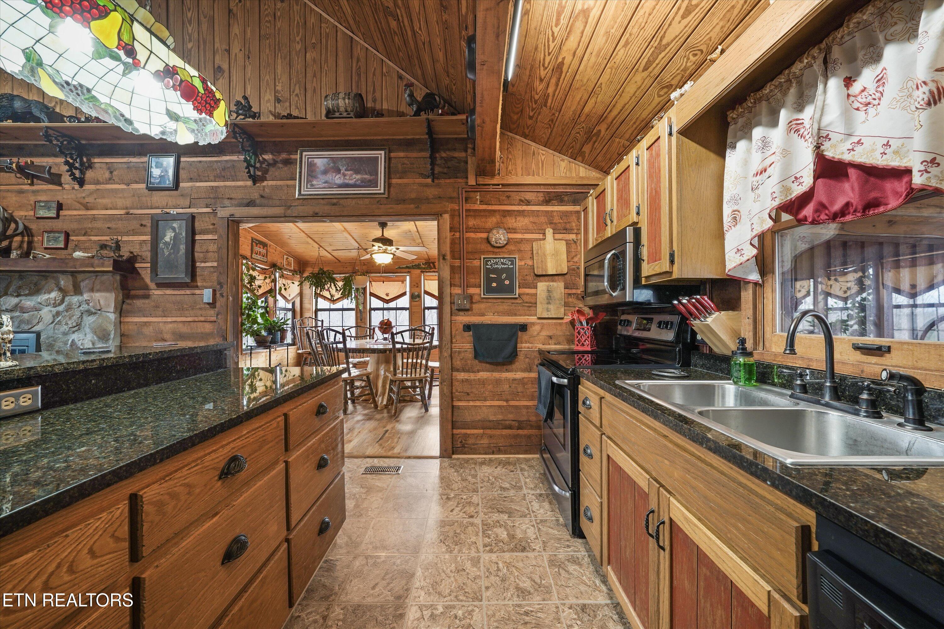 124 Lindsey Cemetery Road Madisonville, TN 37354 - Photo 13 of 60 35-124 Lindsey Cemetery Rd099