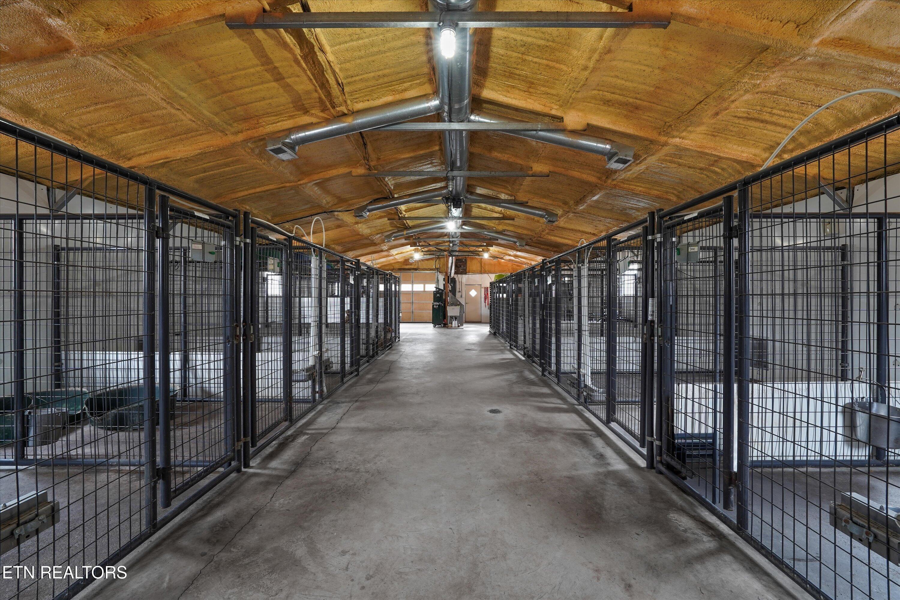 124 Lindsey Cemetery Road Madisonville, TN 37354 - Photo 35 of 60 13-124 Lindsey Cemetery Rd042