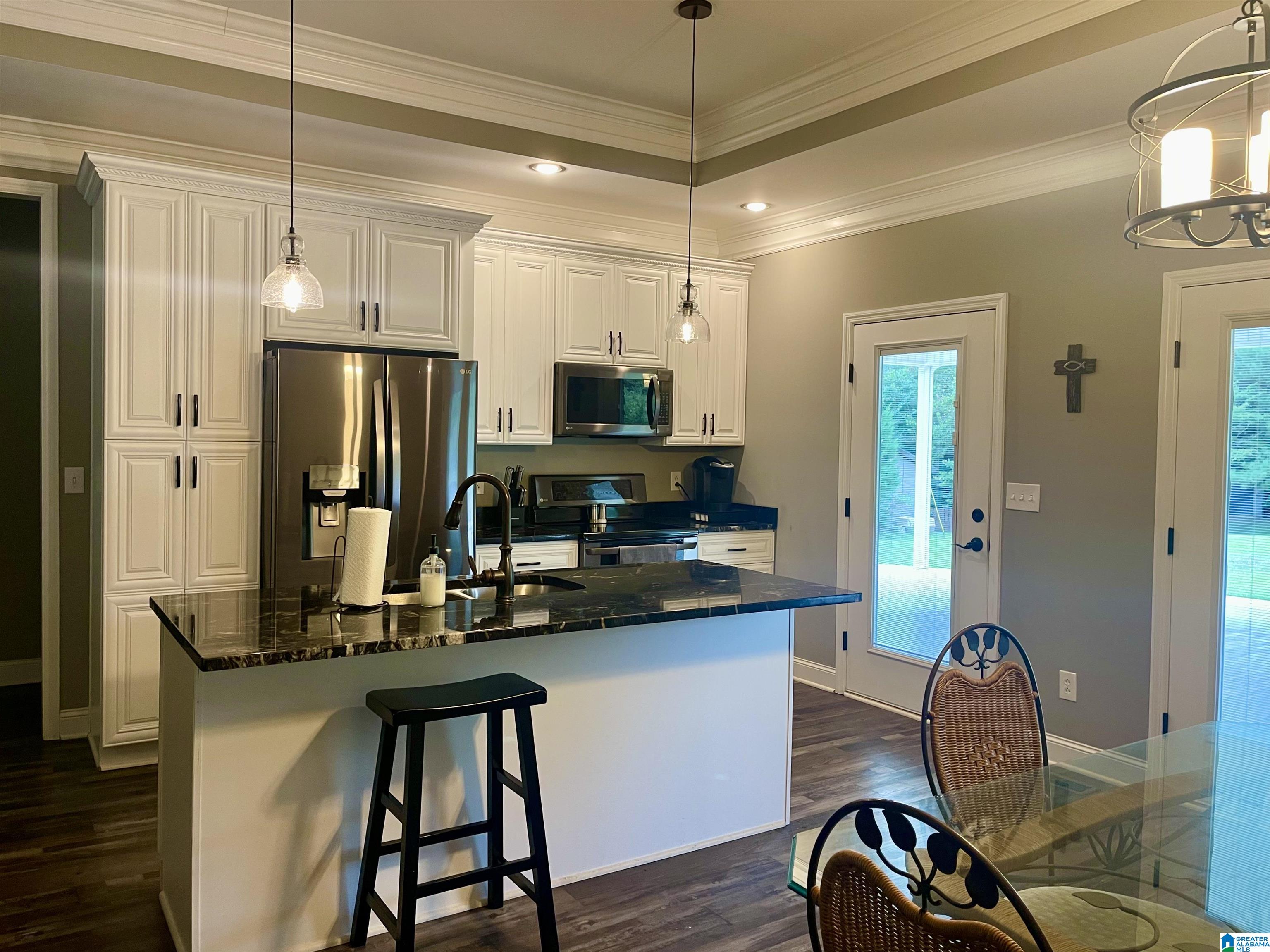 1565 Mountain Lake Road Warrior, AL 35180 - Photo 18 of 47