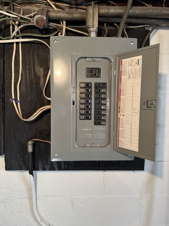 98 Elijah Street Springfield, MA 01109 - Photo 34 of 42