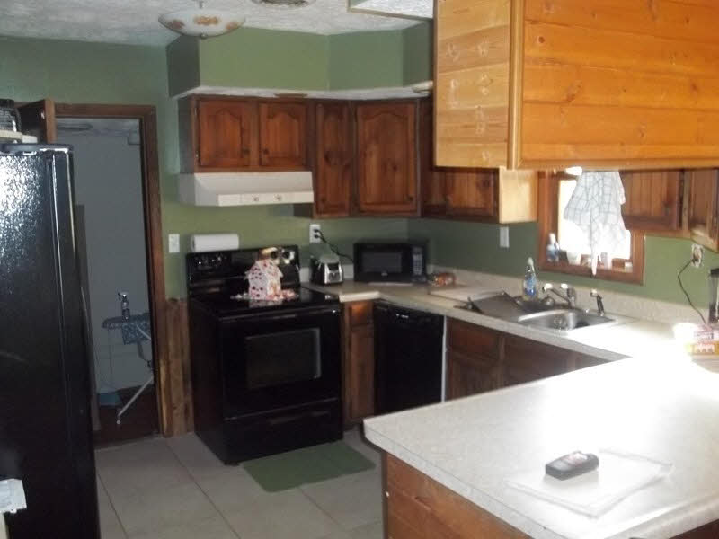 7476 Deering Road Benton, IL 62812 - Photo 10 of 19 Gallery Image 10