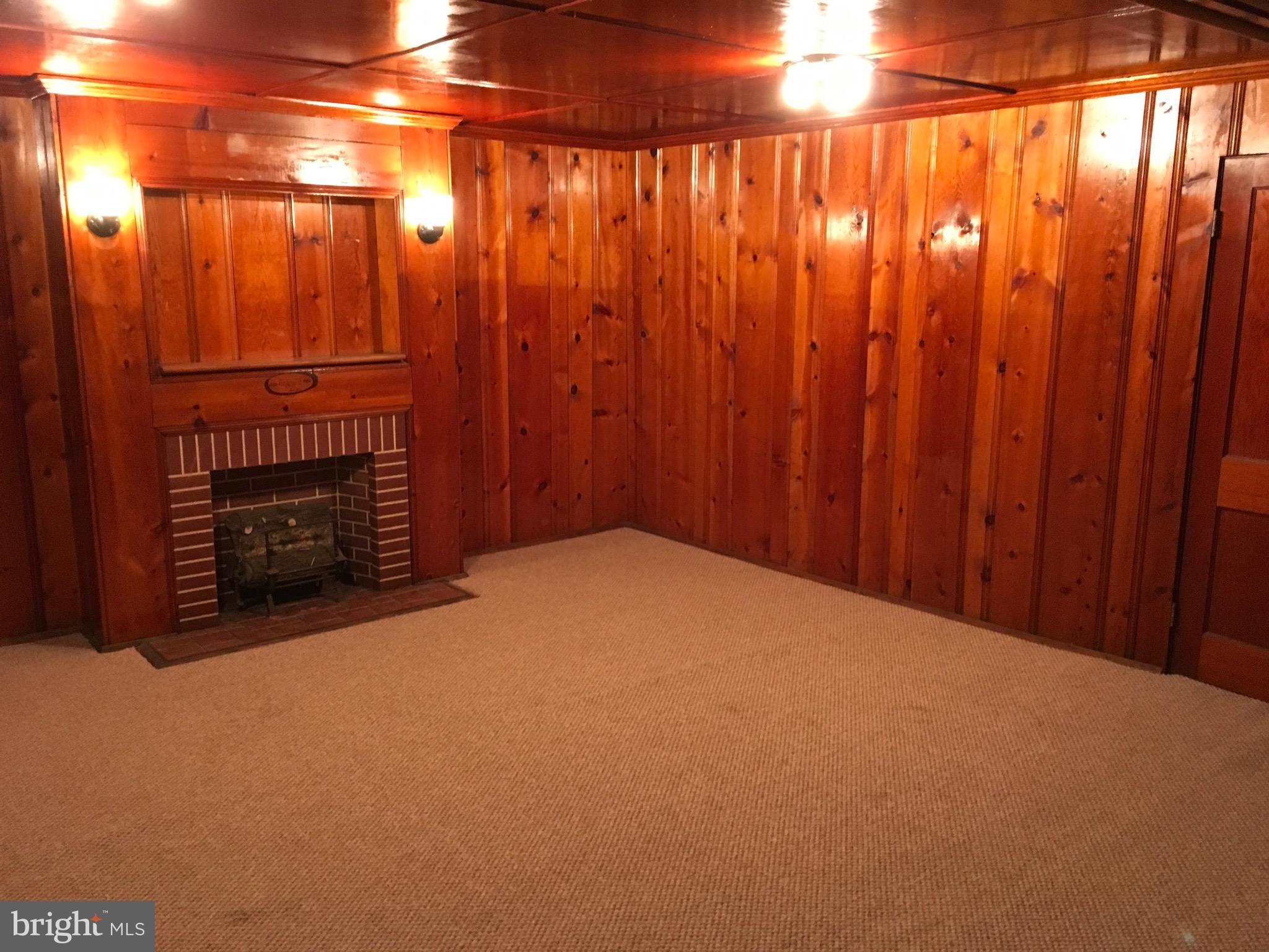 1507 Ralworth Road Baltimore, MD 21218 - Photo 14 of 22 Family Room