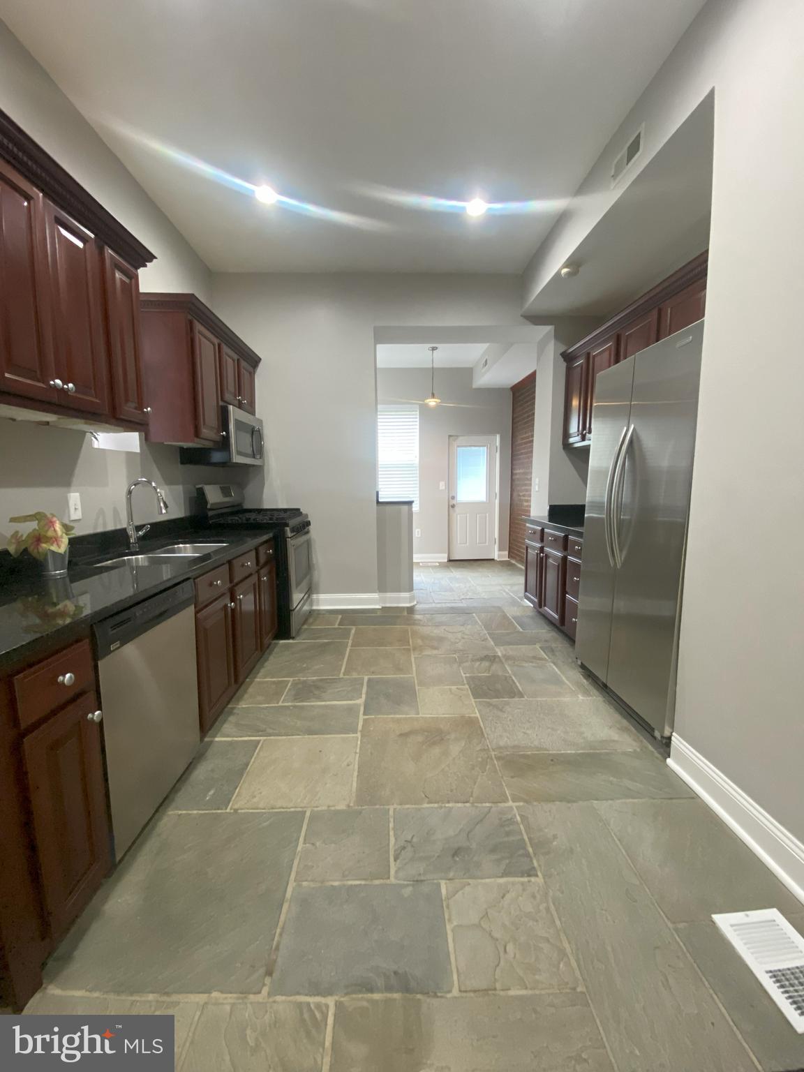 49 U Street Northwest Washington, DC 20001 - Photo 6 of 21 Kitchen