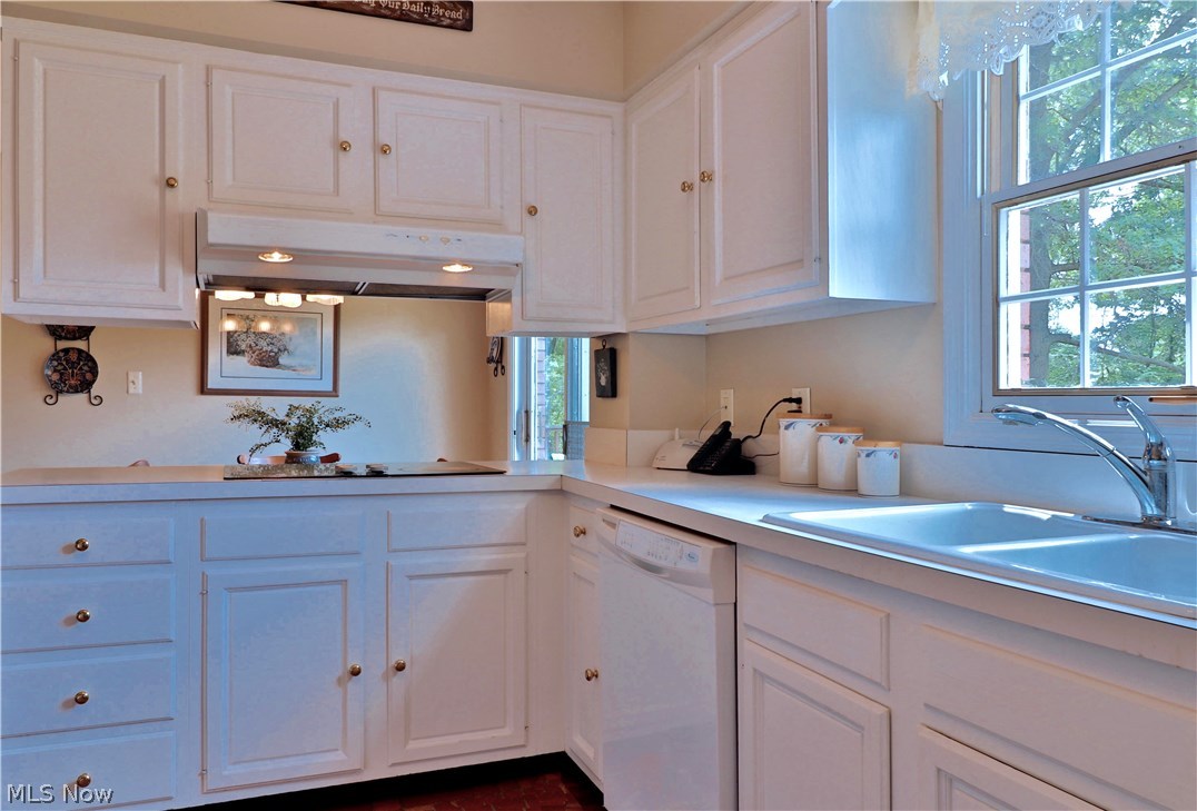 3246 Sourek Road Akron, OH 44333 - Photo 14 of 34 Gallery Image 14