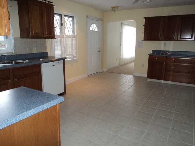 1655 Stringtown Road Northwest Lancaster, OH 43130 - Photo 3 of 11