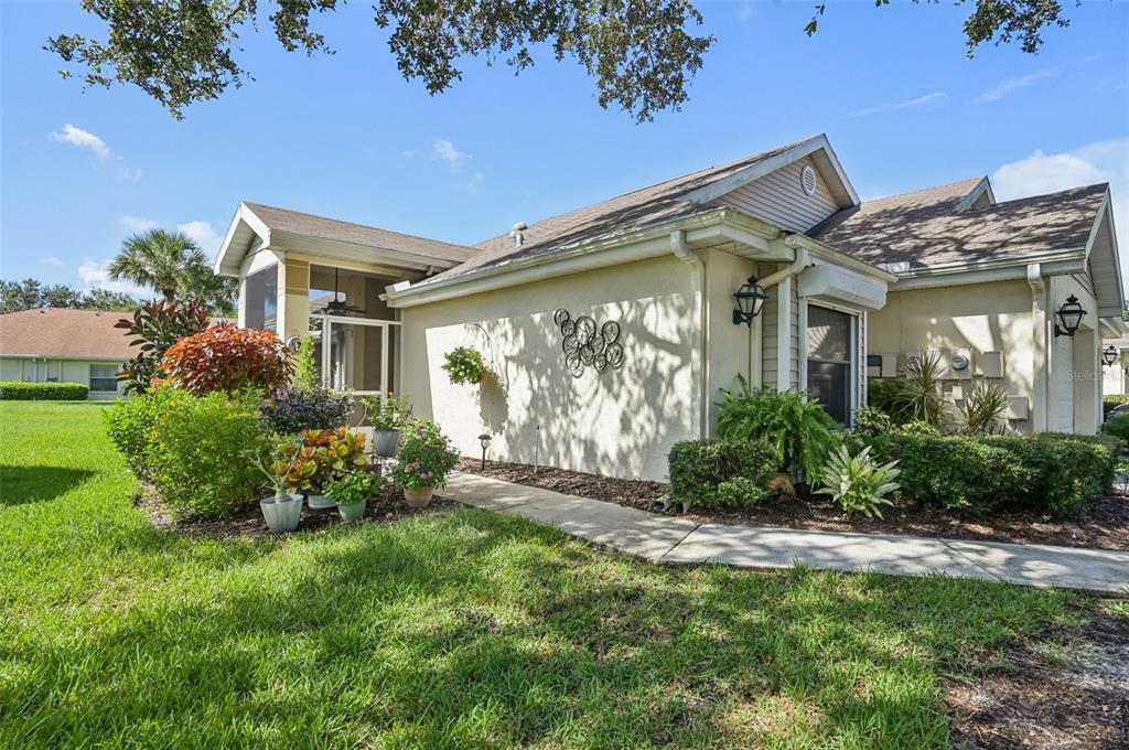 2467 Nantucket Harbor Loop, Unit 122 Sun City Center, FL 33573 - Photo 2 of 50