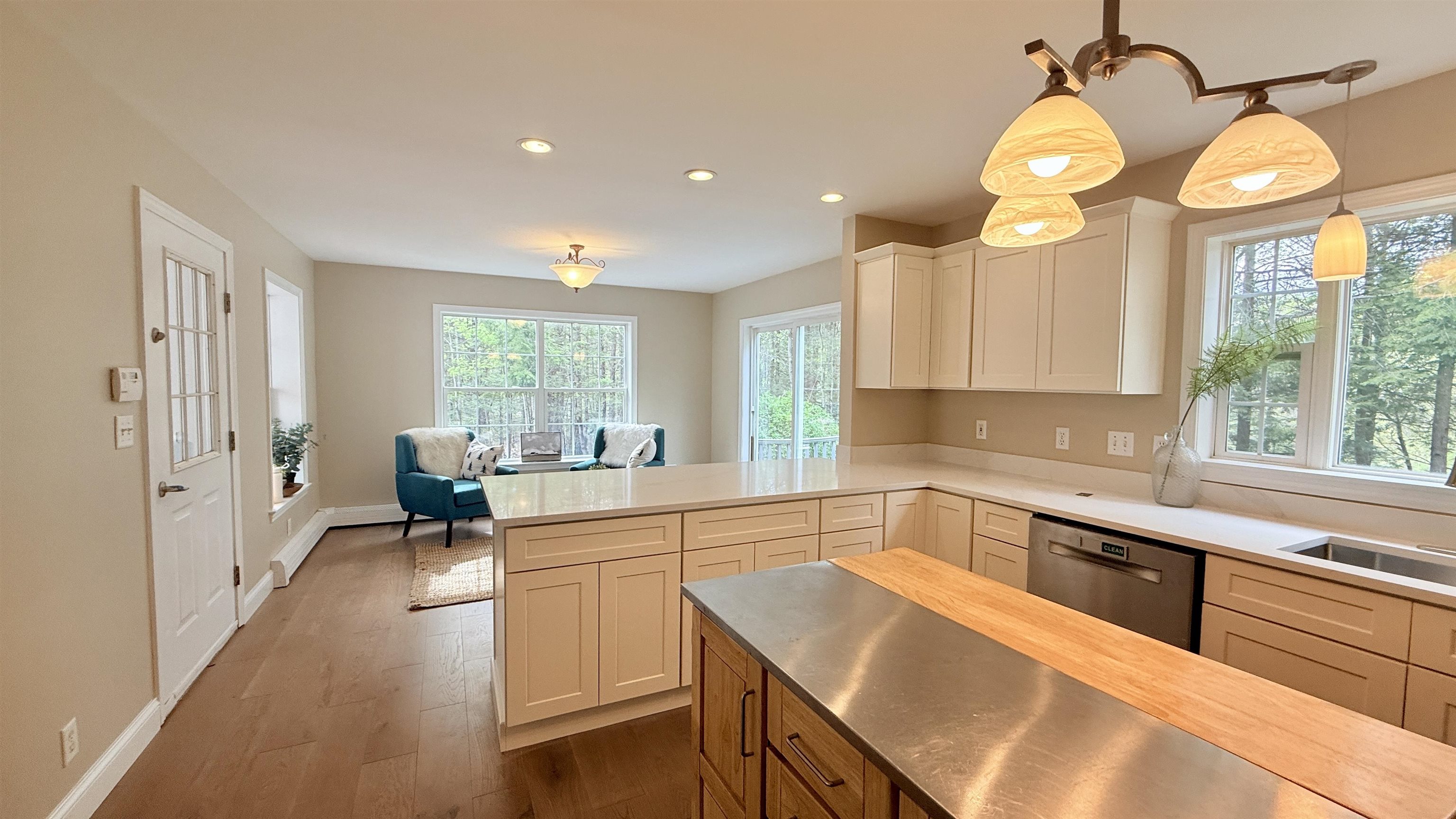 249 Cooper Hill Road Nottingham, NH 03290 - Photo 3 of 24