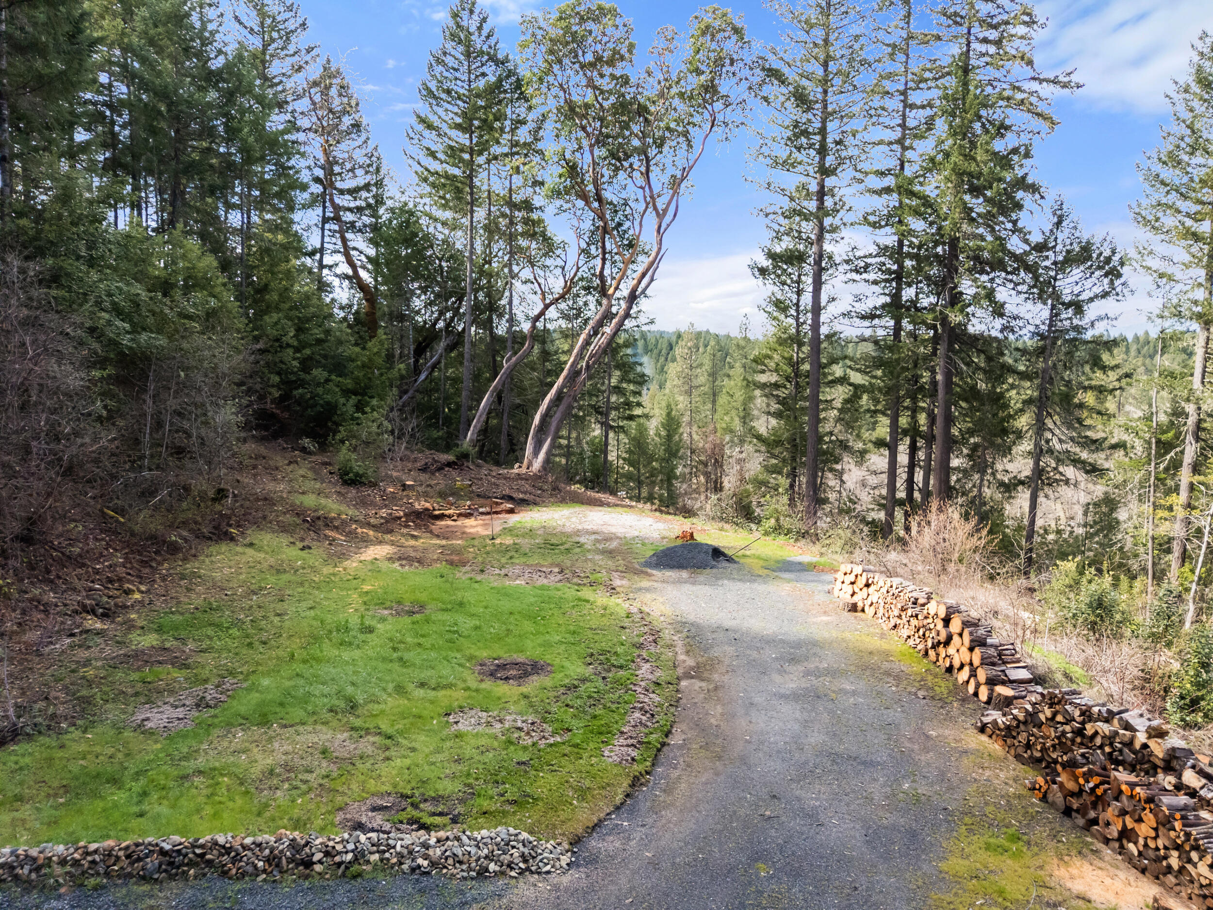 6223 Takilma Road Cave Junction, OR 97523 - Photo 9 of 24 6223 takilma rd, cave junction, or 97523