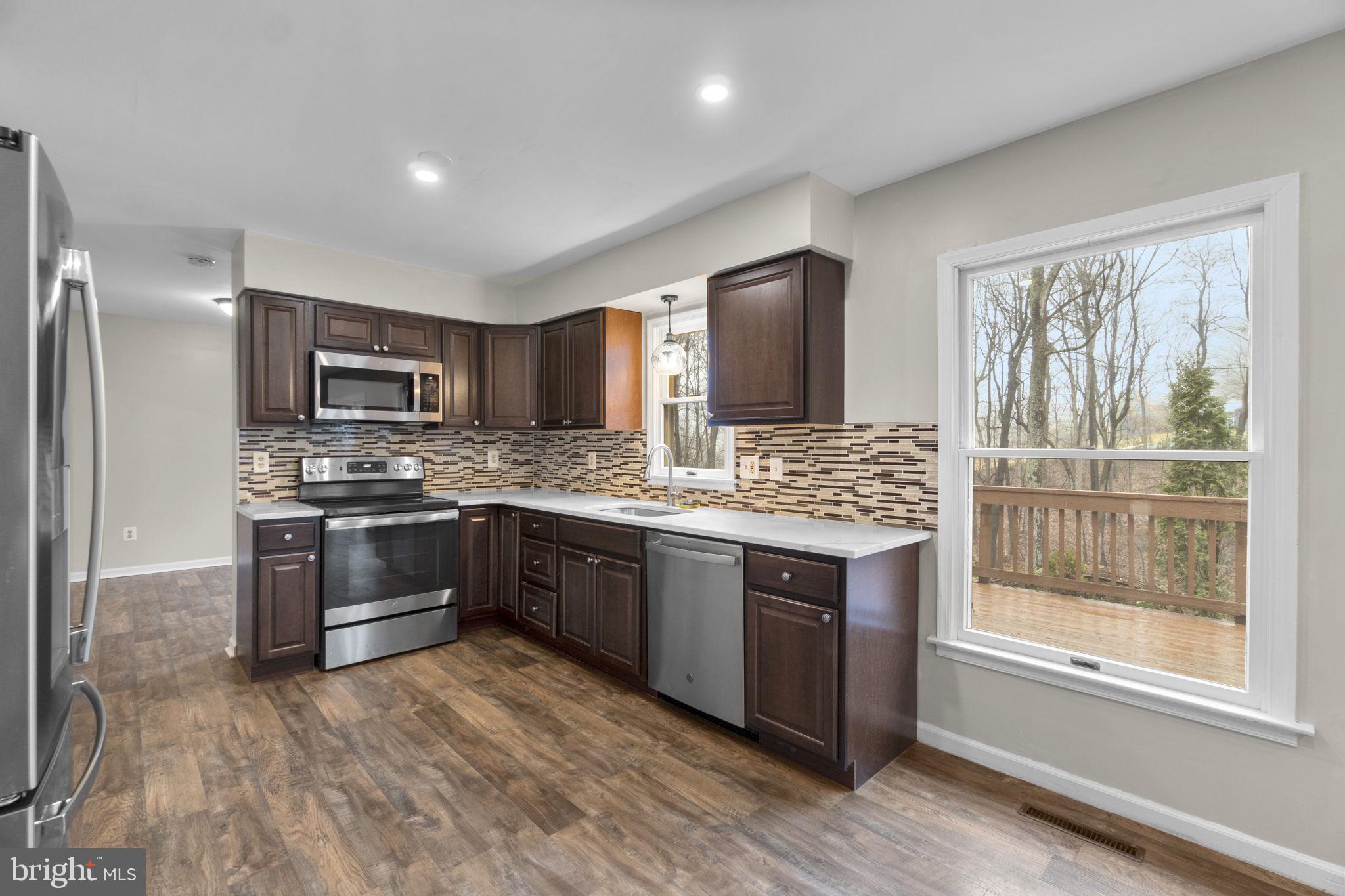 4525 Roop Road Mount Airy, MD 21771 - Photo 10 of 49 Kitchen