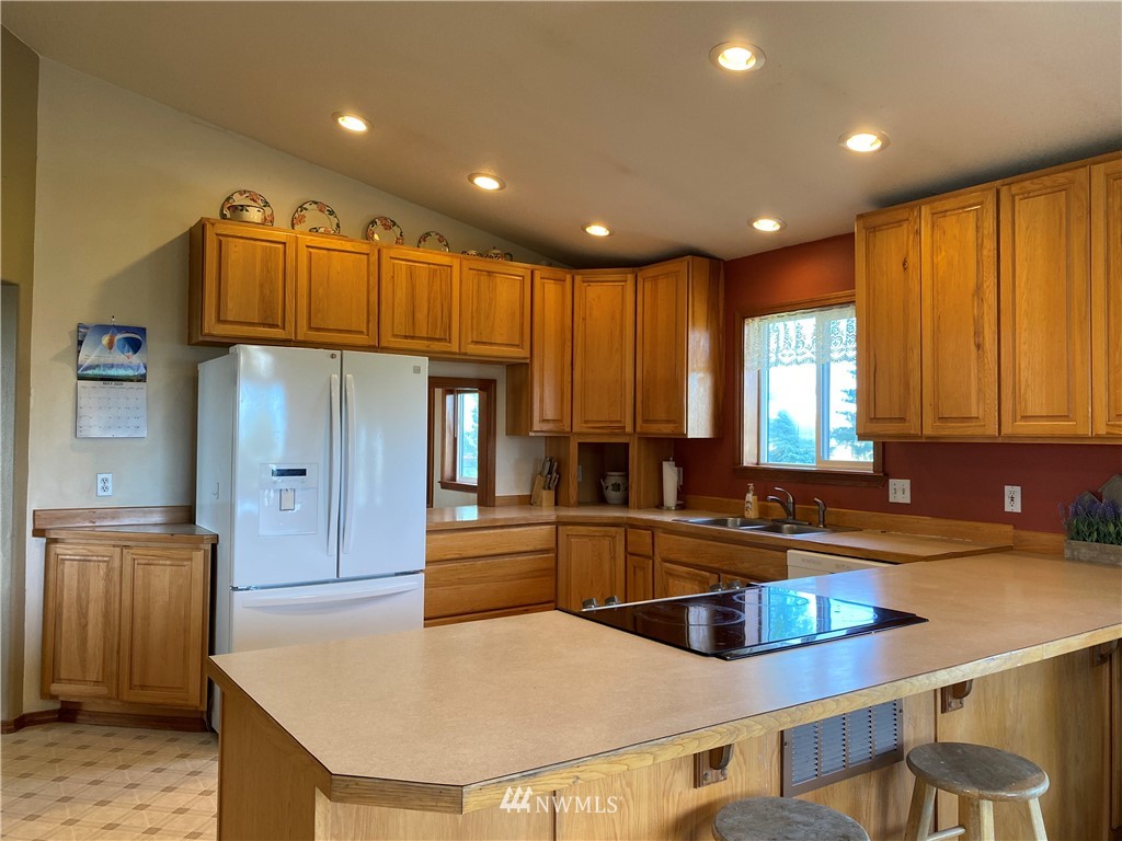 1253 Rd C Northeast Moses Lake, WA 98837 - Photo 17 of 39 Gallery Image 17