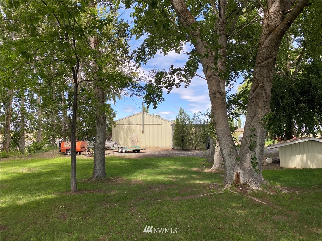 1253 Rd C Northeast Moses Lake, WA 98837 - Photo 3 of 39 Gallery Image 3