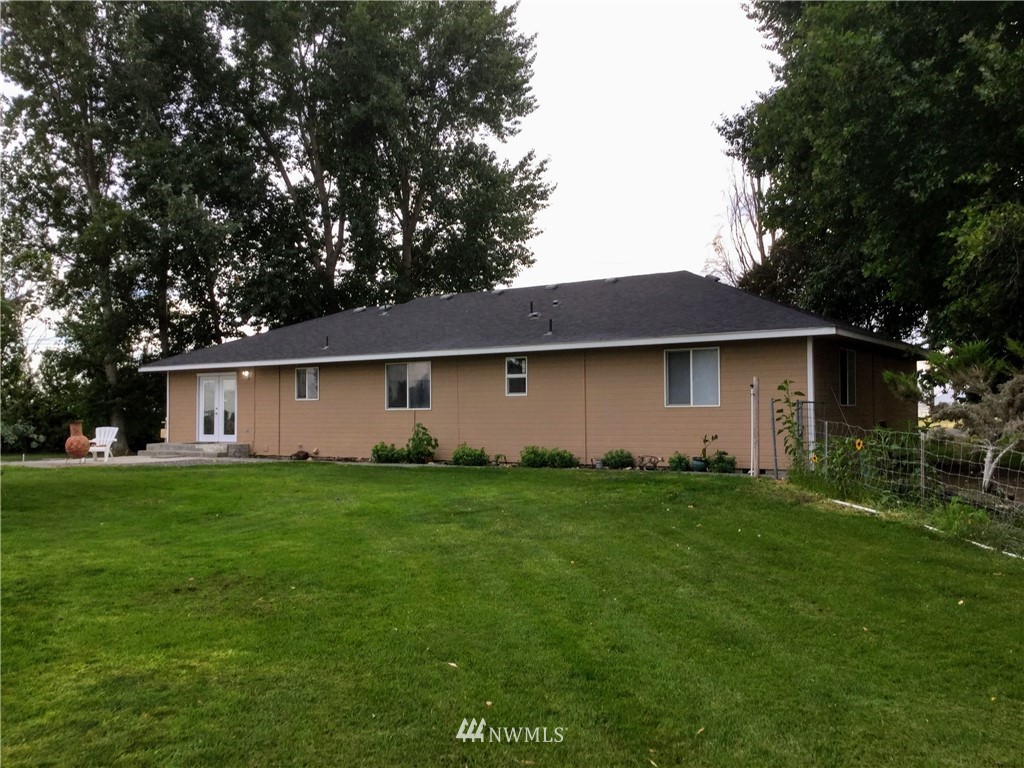1253 Rd C Northeast Moses Lake, WA 98837 - Photo 4 of 39 Gallery Image 4