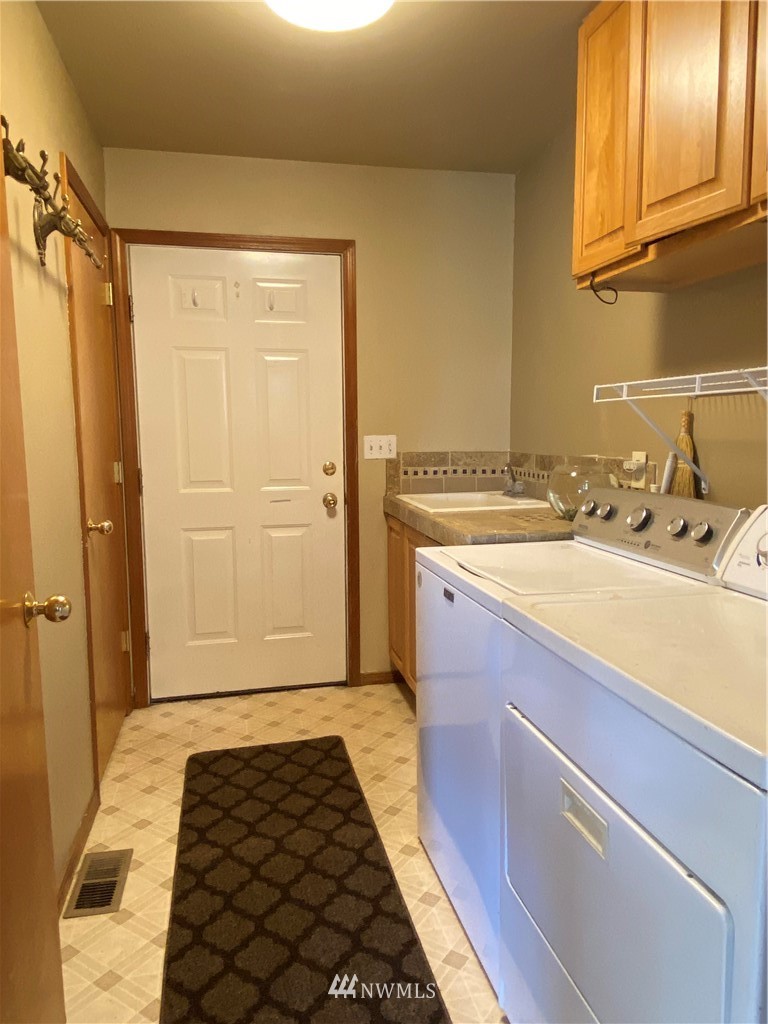 1253 Rd C Northeast Moses Lake, WA 98837 - Photo 36 of 39 Gallery Image 36