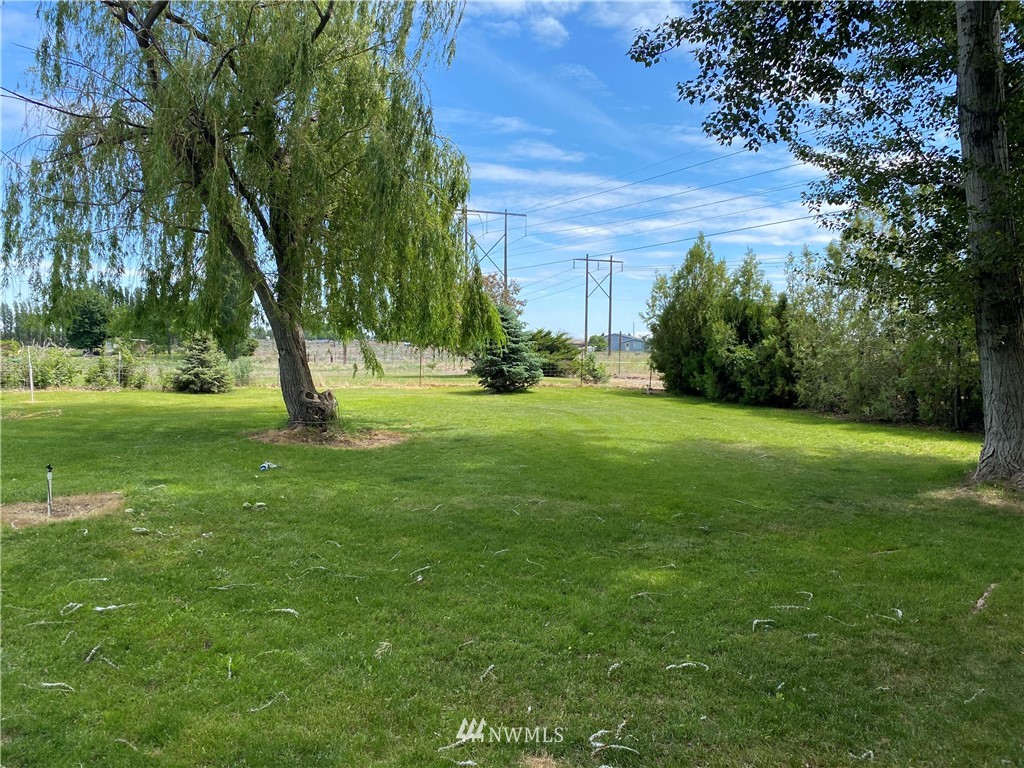 1253 Rd C Northeast Moses Lake, WA 98837 - Photo 37 of 39 Gallery Image 37