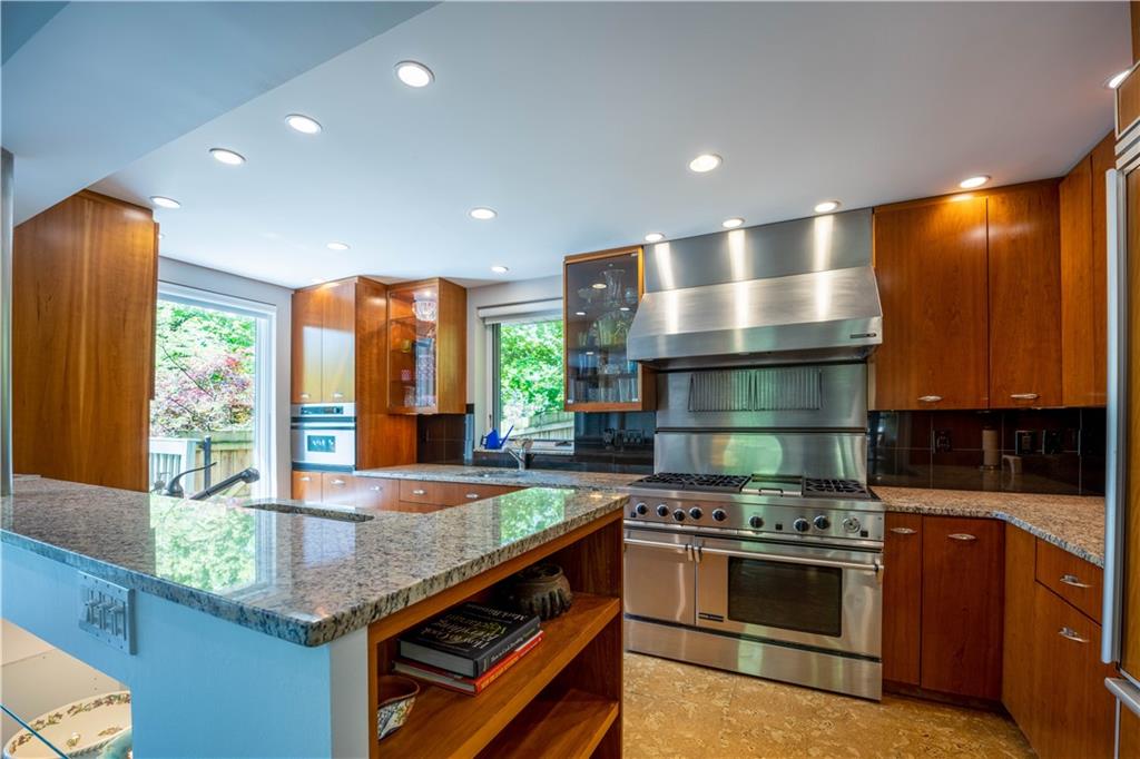 90 Woodland Road Pittsburgh, PA 15232 - Photo 14 of 25 Gallery Image 14