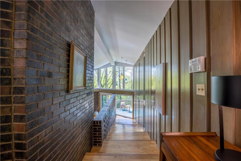 90 Woodland Road Pittsburgh, PA 15232 - Photo 3 of 25 Gallery Image 3