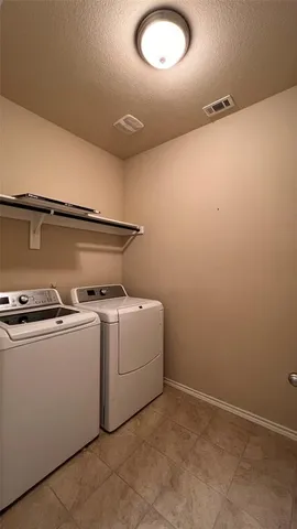 $2,275 | 8333 Flythe Mill Road, Fort Worth, TX 76120