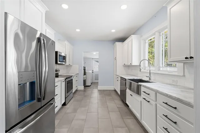 $4,000 | 313 23rd Avenue North, St. Petersburg, FL 33704