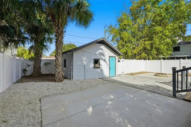 $4,000 | 313 23rd Avenue North, St. Petersburg, FL 33704