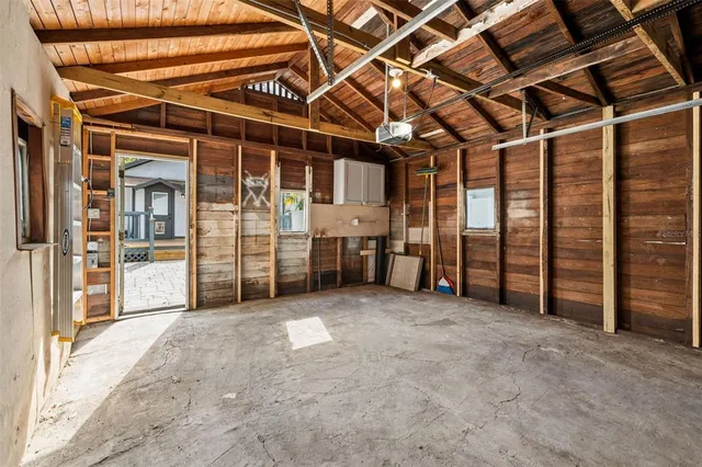 $4,000 | 313 23rd Avenue North, St. Petersburg, FL 33704