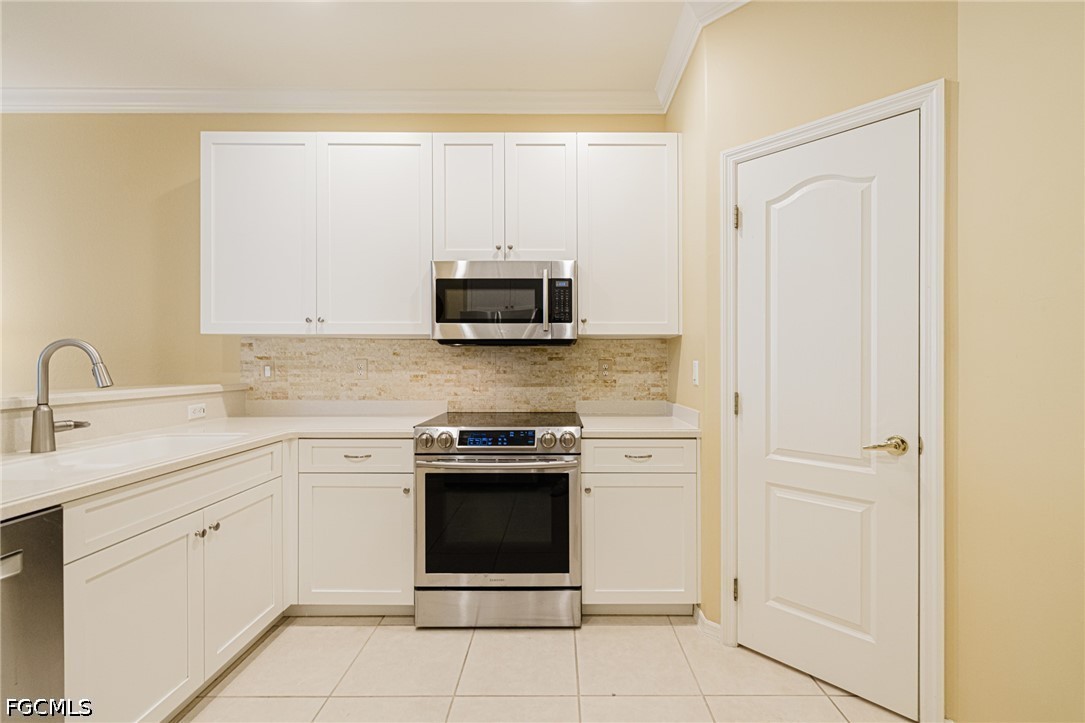 4716 Fairloop Run Lehigh Acres, FL 33973 - Photo 12 of 49 Gallery Image 12