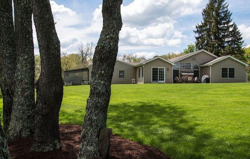129 Valley Road Eighty Four, PA 15330 - Photo 21 of 25