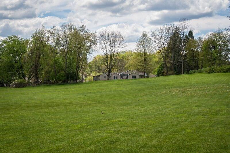 129 Valley Road Eighty Four, PA 15330 - Photo 22 of 25