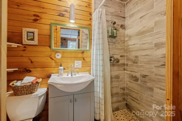 $1,575,000 | 250 Burt Blackwell Road, Mill Spring, NC 28756