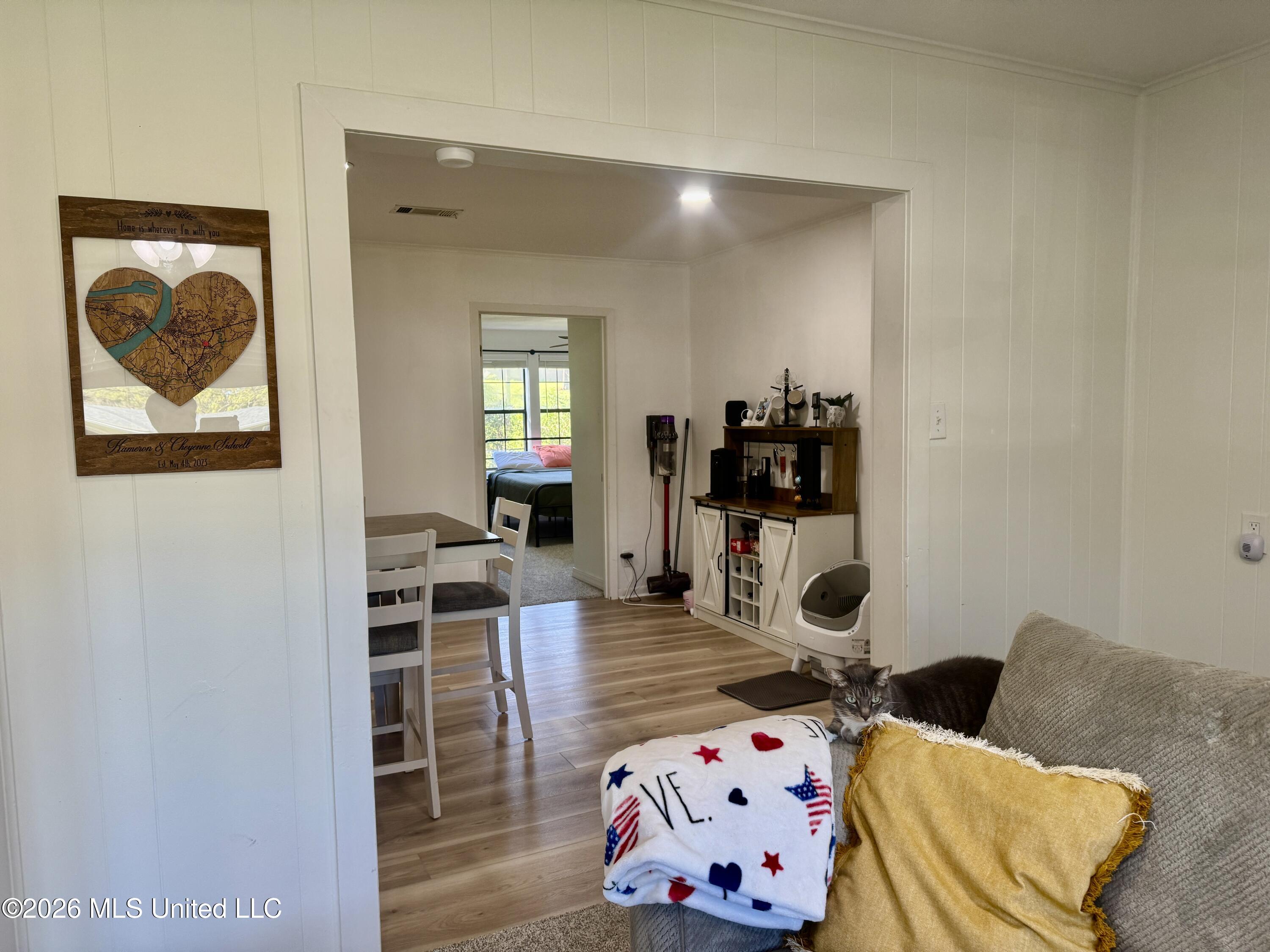 108 Laurel Avenue Natchez, MS 39120 - Photo 6 of 32 IMG_8927