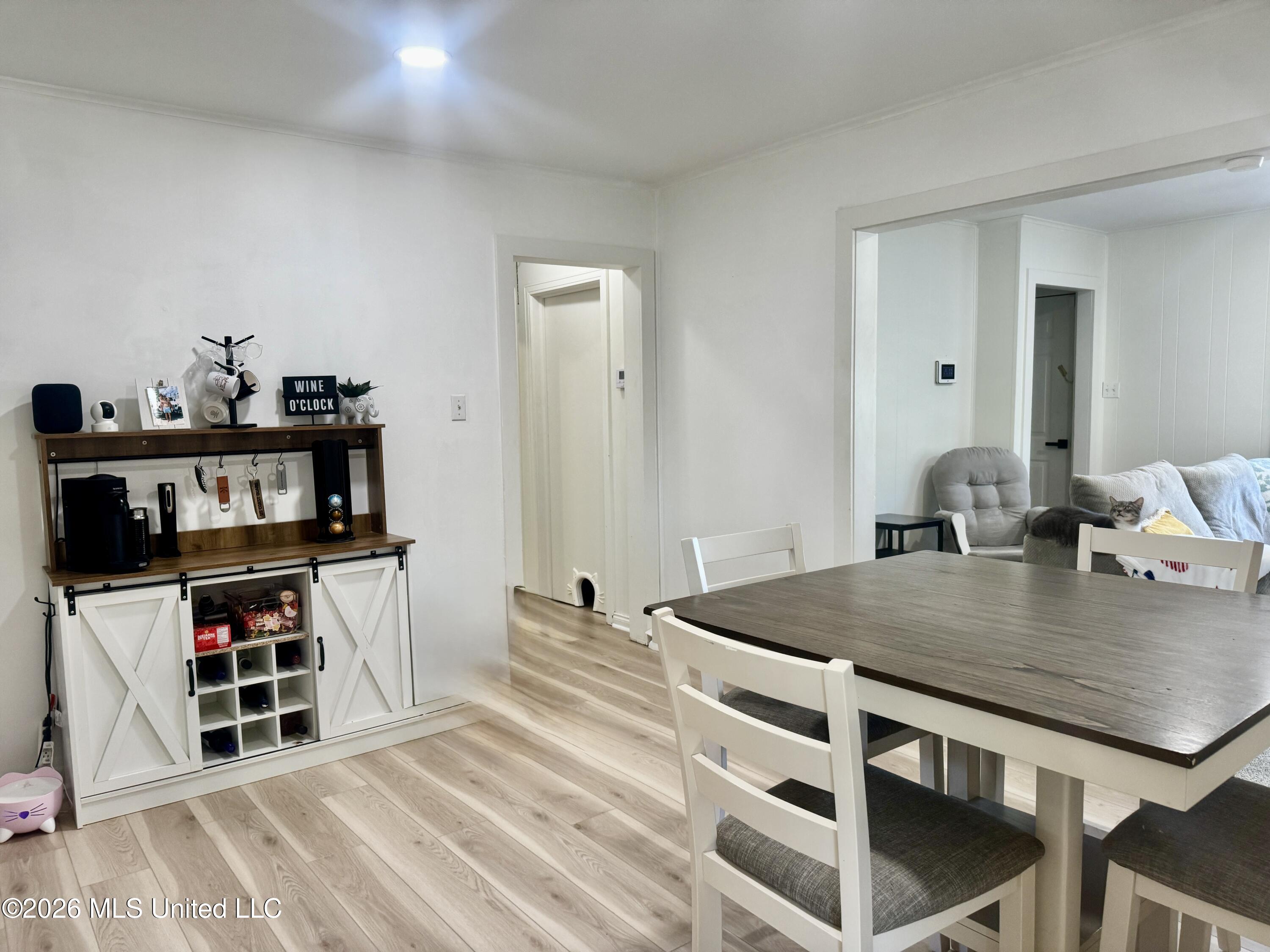 108 Laurel Avenue Natchez, MS 39120 - Photo 8 of 32 IMG_8921