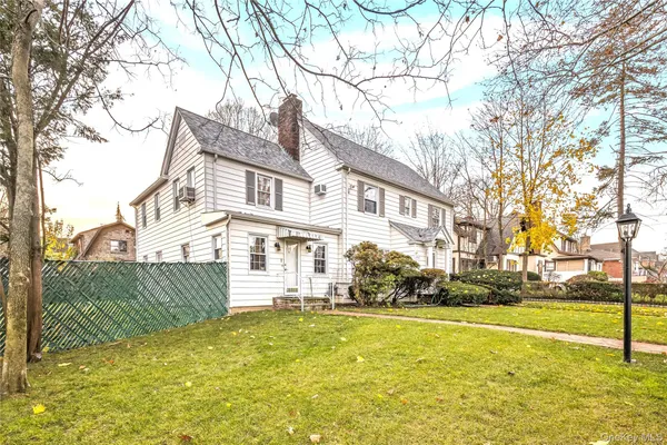 $2,280,000 | 43-24 Morgan Street | Little Neck