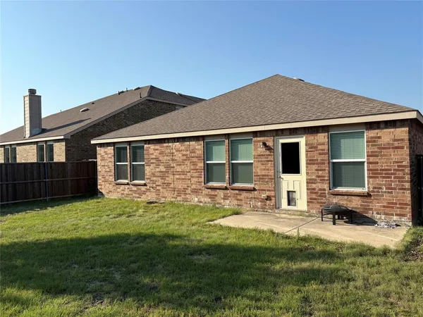 $2,250 | 2206 Heaton Street, Forney, TX 75126