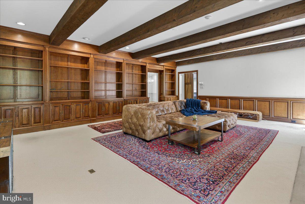 255 Arreton Road Princeton, NJ 08540 - Photo 18 of 65 Family Room w Blt in bookcases