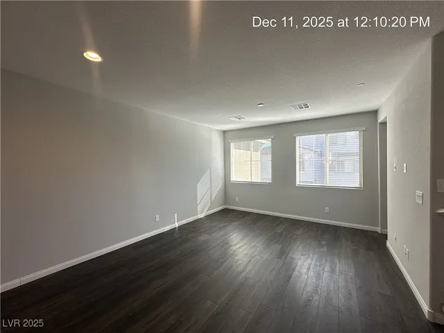 $2,487 | 177 Petaluma Valley Drive, Las Vegas, NV 89138