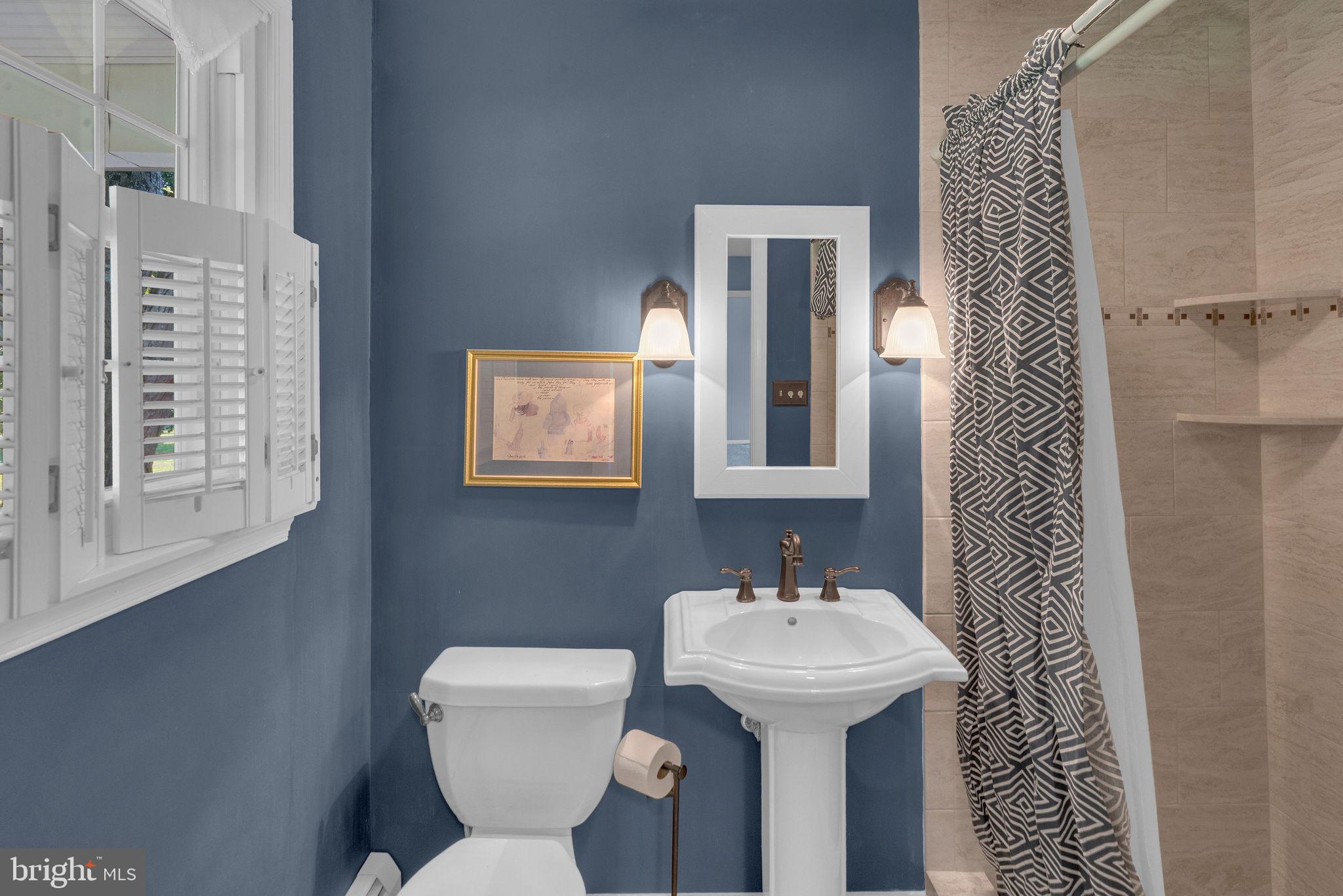 89 Buck Road Warrington, PA 18976 - Photo 20 of 53 Full bathroom on Main floor