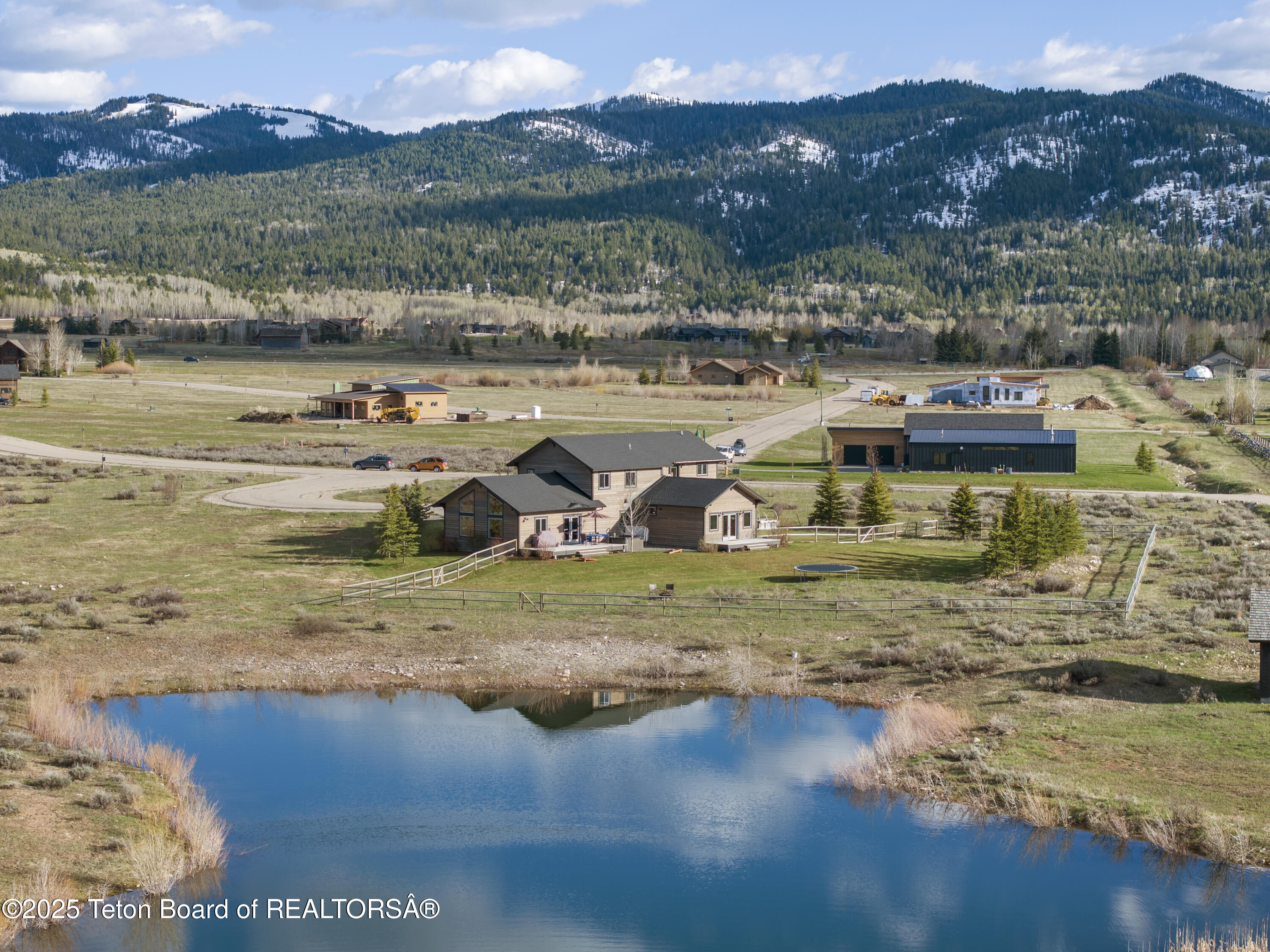 9075 Nesting Eagles Loop Victor, ID 83455 - Photo 11 of 57 DJI_20240510184114_0693_D