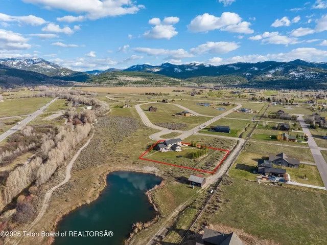 $1,495,000 | 9075 Nesting Eagles Loop, Victor, ID 83455
