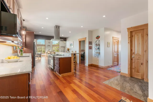 $1,495,000 | 9075 Nesting Eagles Loop, Victor, ID 83455