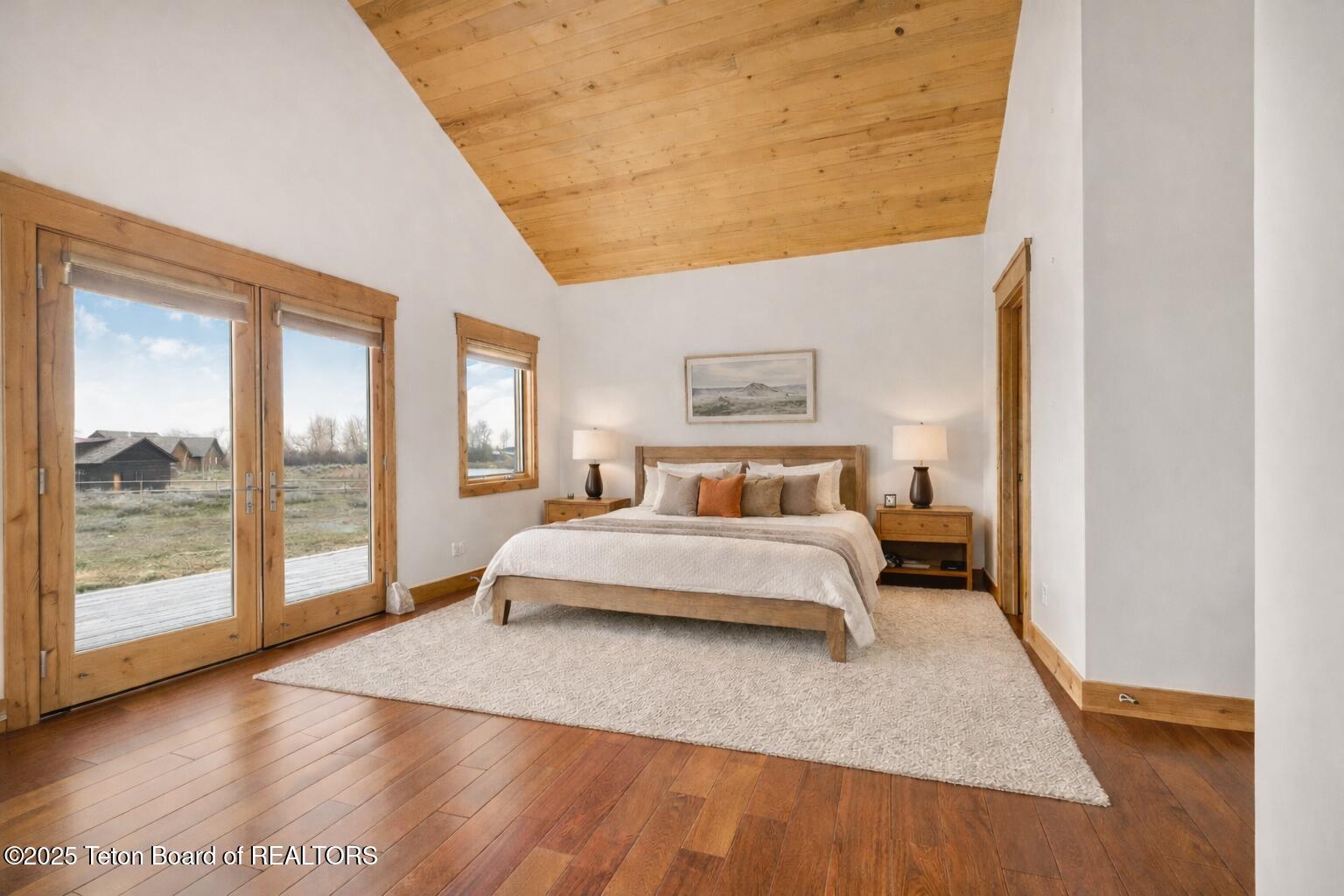 9075 Nesting Eagles Loop Victor, ID 83455 - Photo 28 of 57 9075_PrimaryBed_VS