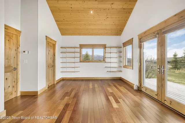 $1,495,000 | 9075 Nesting Eagles Loop, Victor, ID 83455