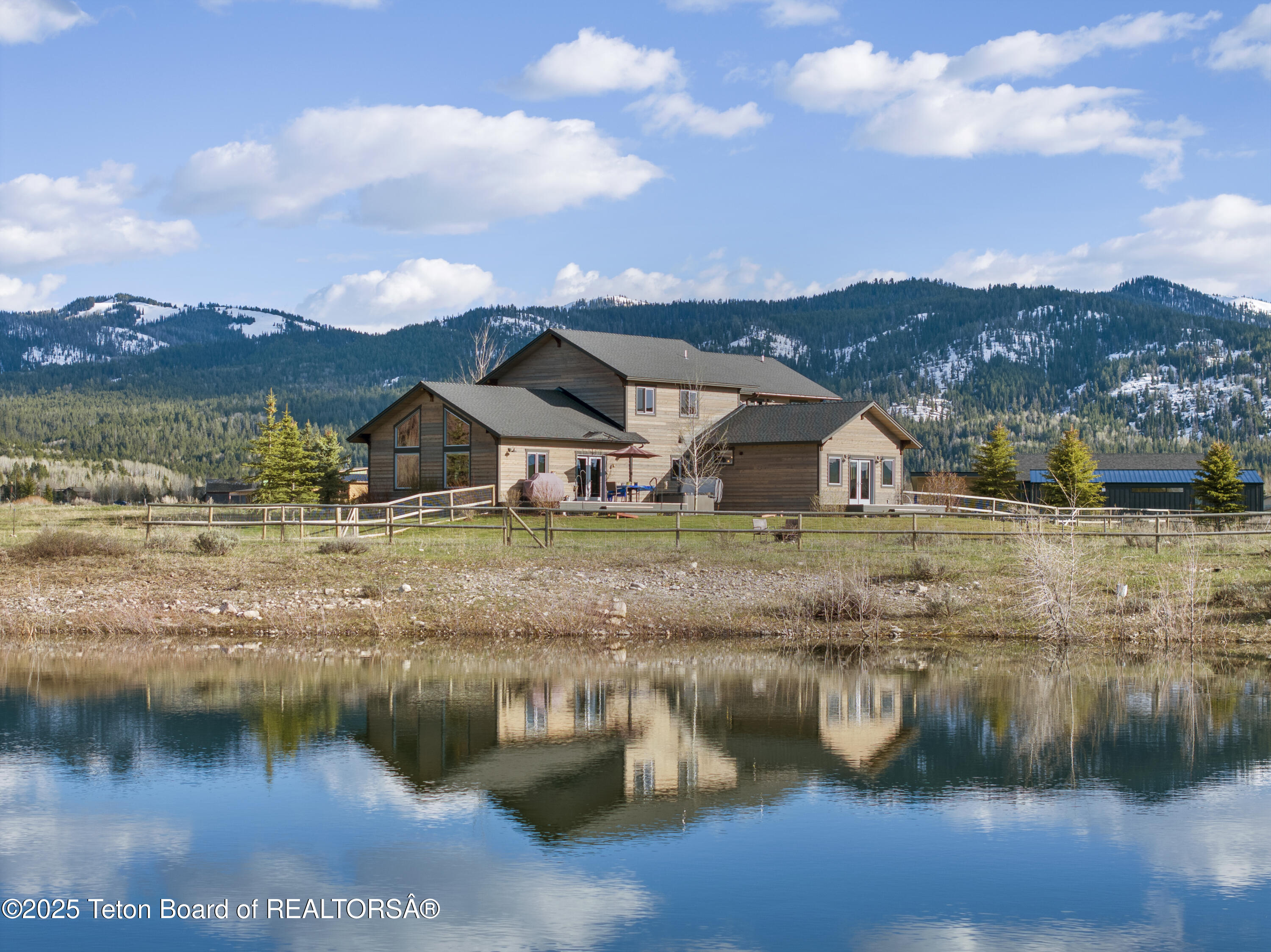 9075 Nesting Eagles Loop Victor, ID 83455 - Photo 50 of 57 DJI_20240510183956_0683_D